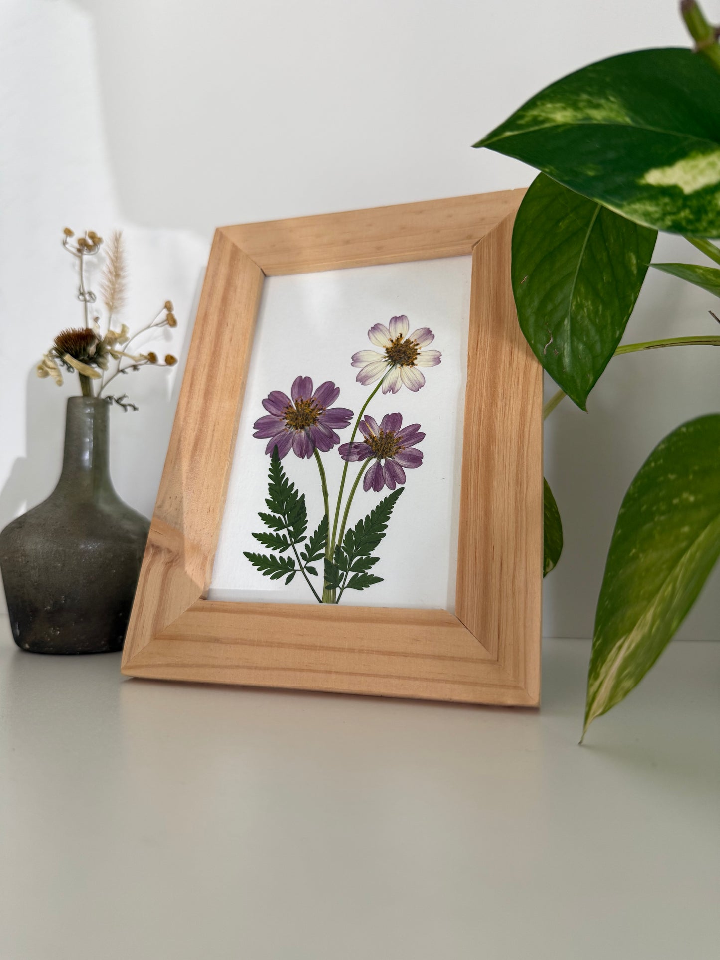 Pressed Flower Frame - Bidens Bouquet
