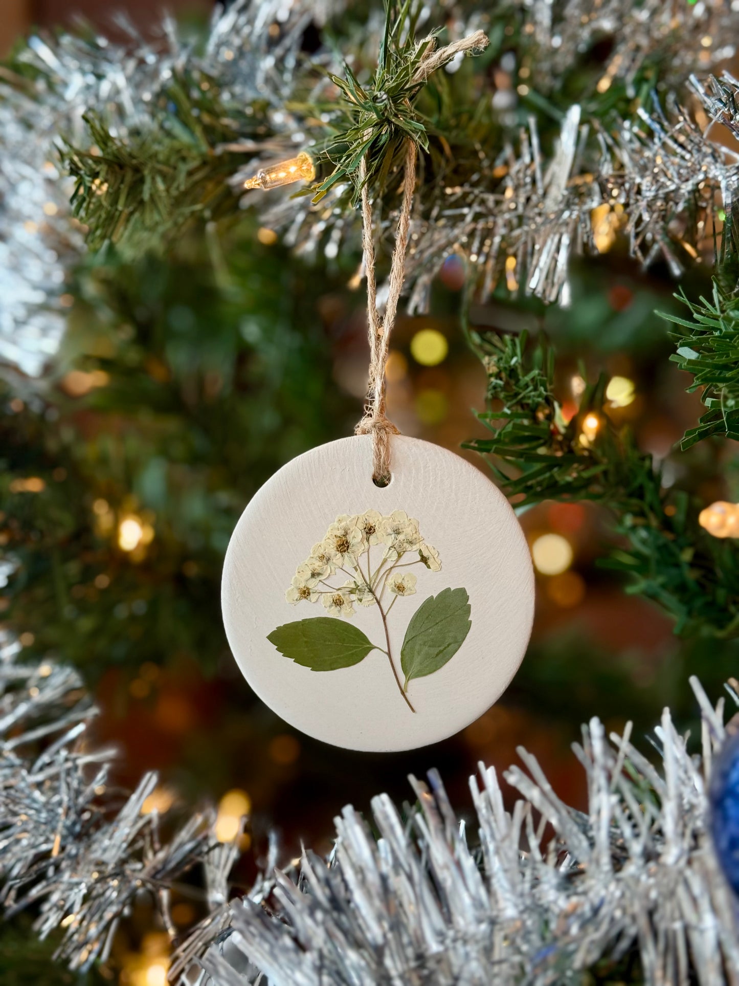 Pressed Flower Ornament - Snow Bouquet