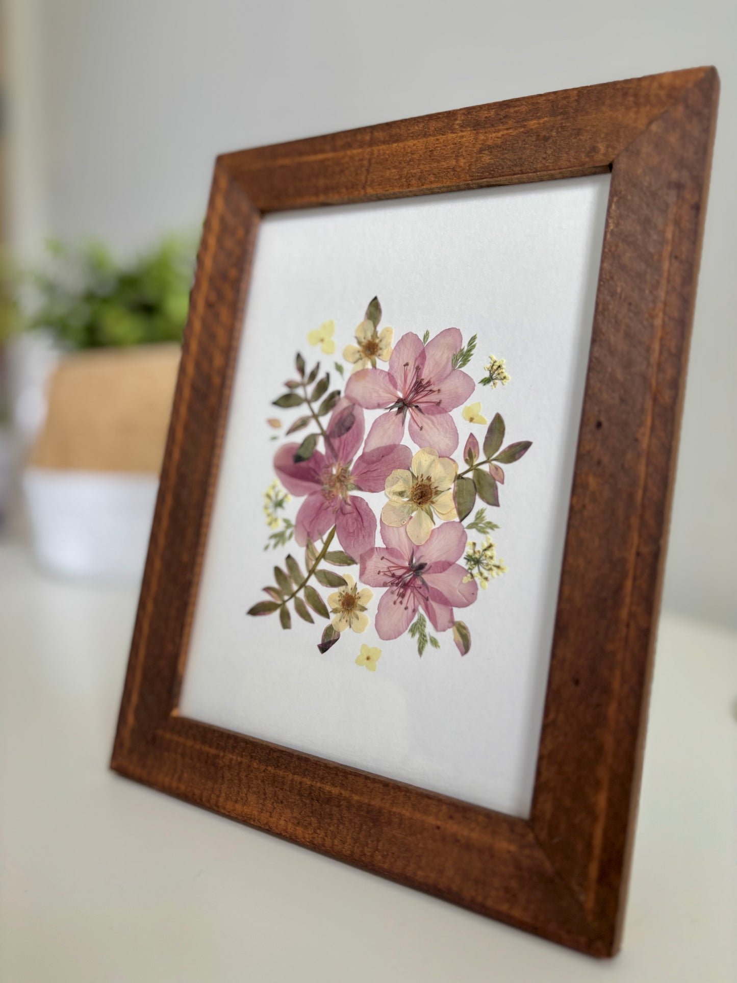 “Douceur Rose” - Cadre de Fleurs Pressées
