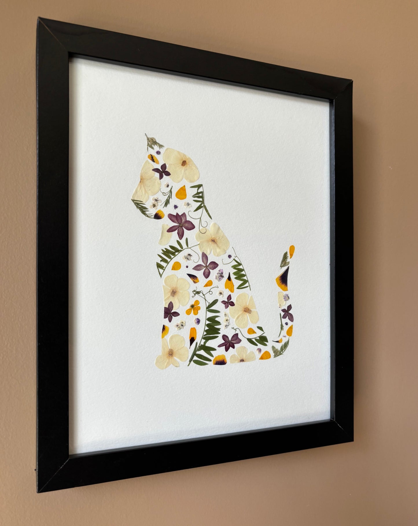Chat - Cadre en Fleurs Pressées