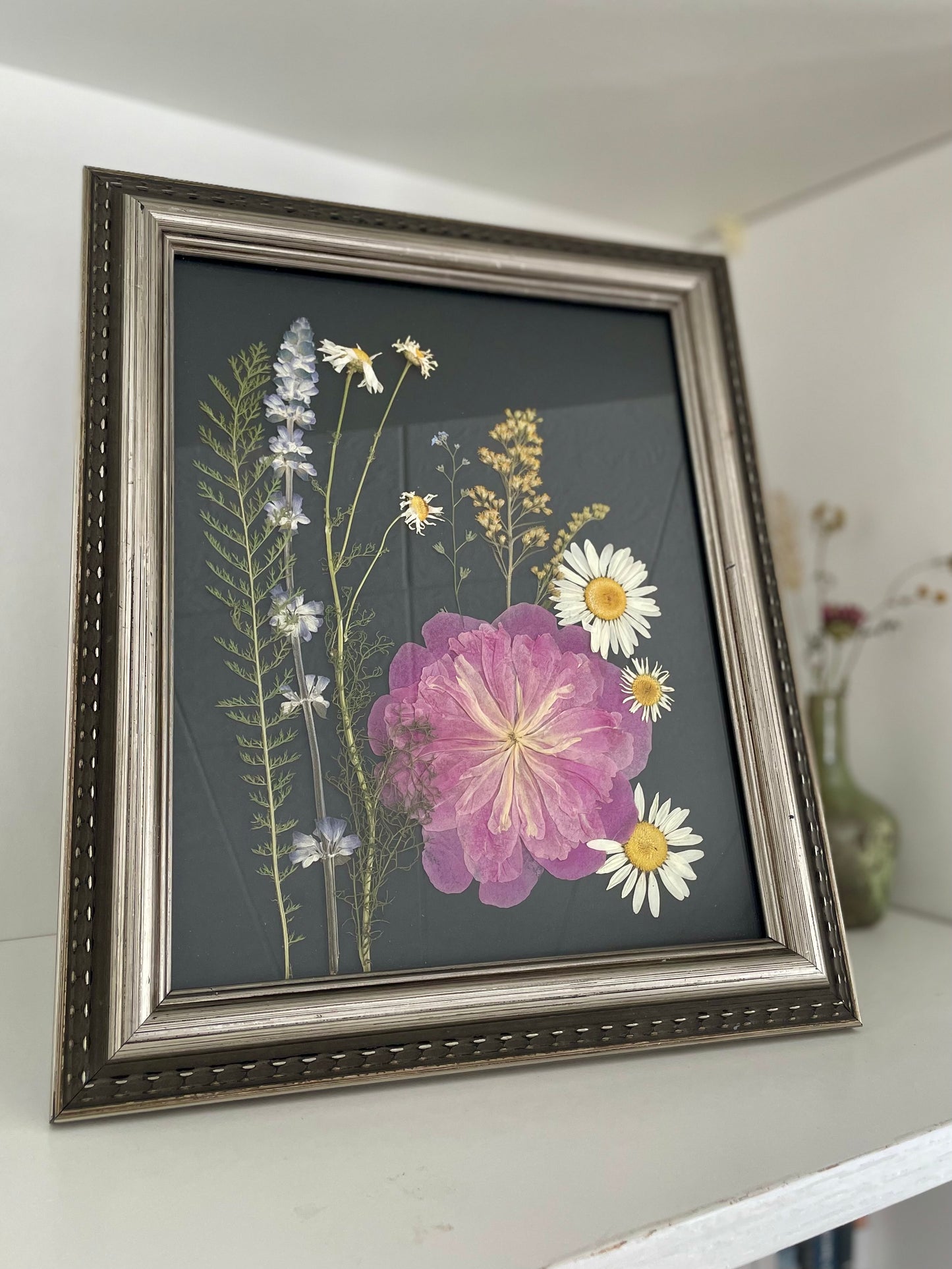 Cadre de Fleurs Pressées - Bouquet Pivoine