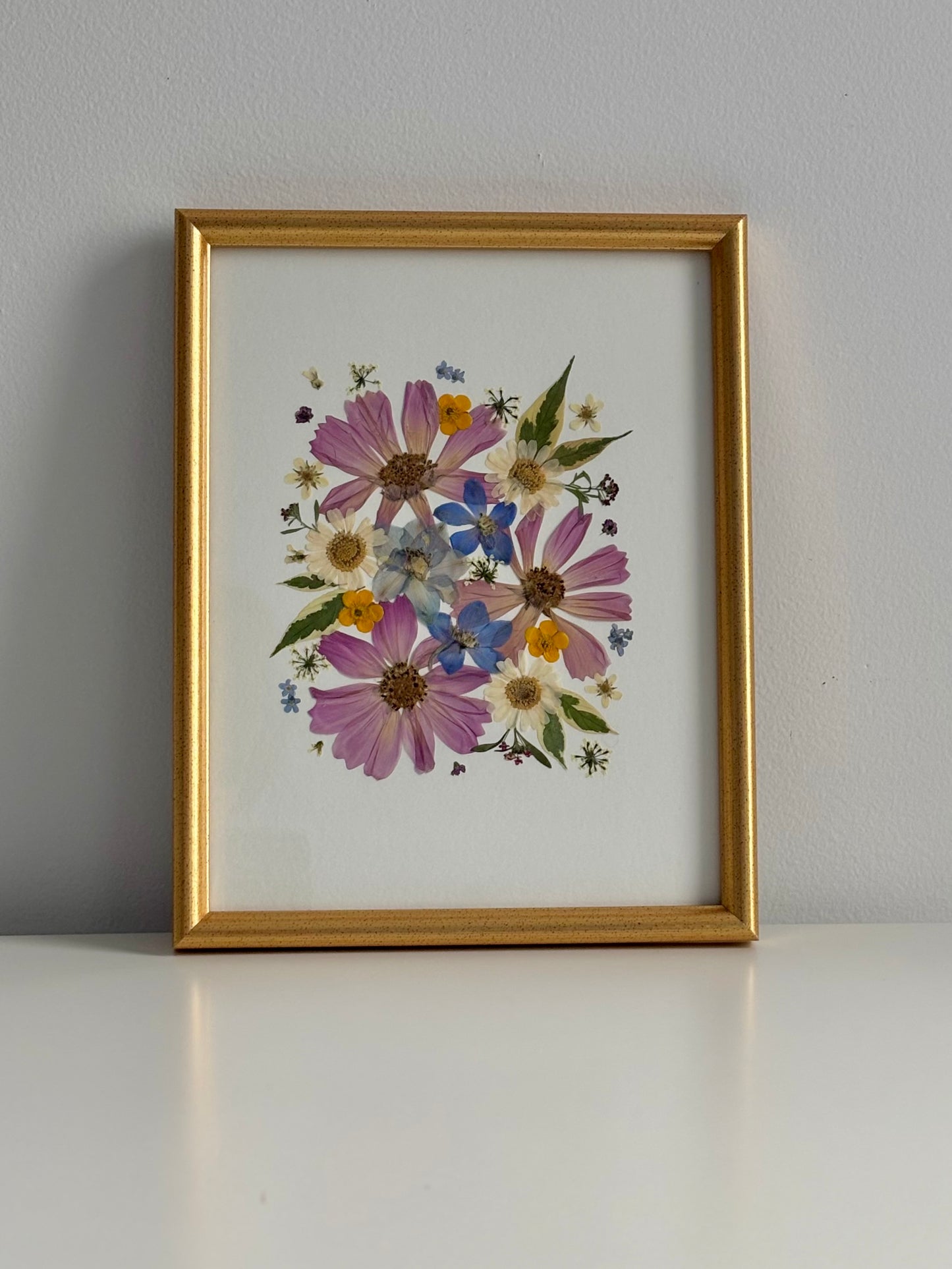 Explosion de Douceur - Cadre de Fleurs Pressées