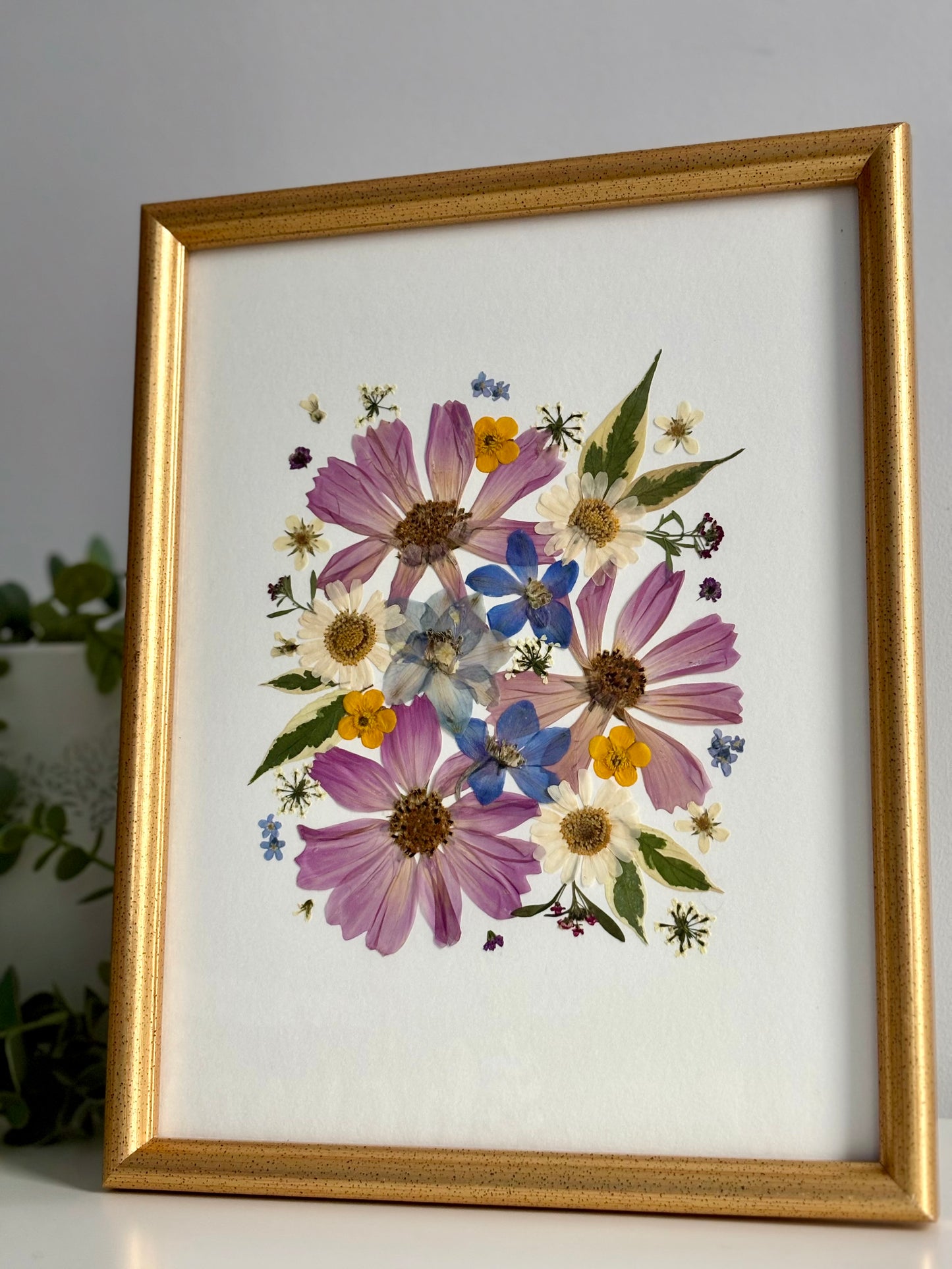 Explosion de Douceur - Cadre de Fleurs Pressées