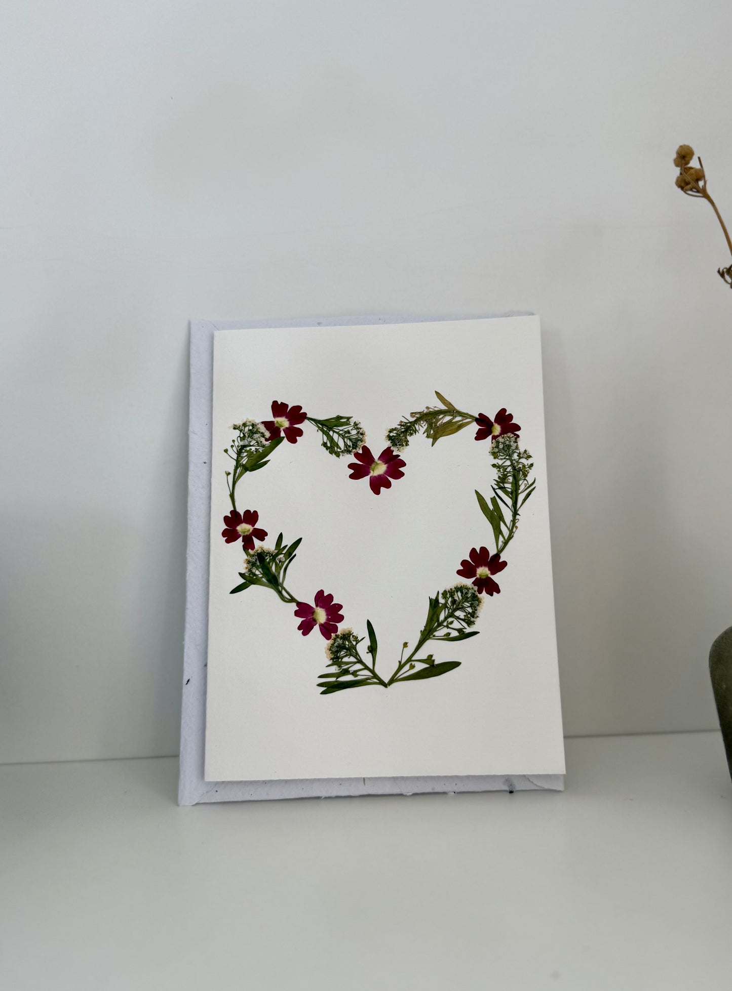 Coeur - Carte de Voeux de Fleurs Pressées